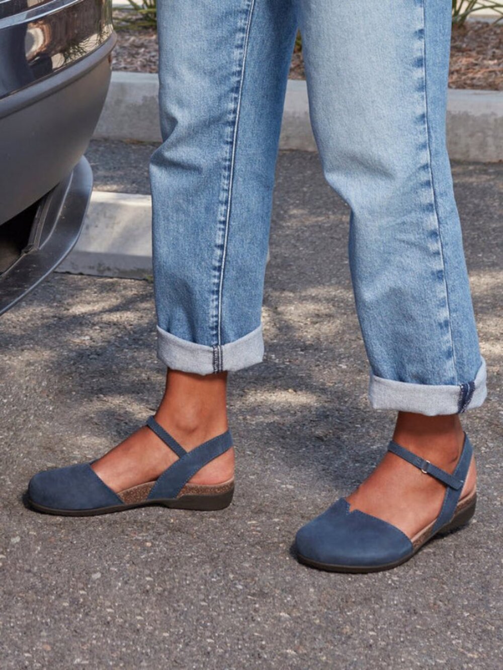 Dansko ROWAN Milled Nubuck Mary Jane Sandals in Navy Sz EU39/US8.5-9 - Picture 1 of 14